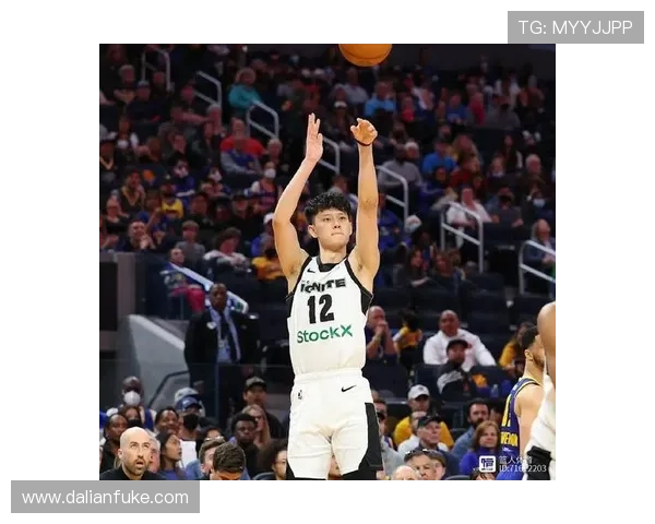 徐静雨谈小曾：立足NBA并非易事其背后隐藏着更多挑战与价值